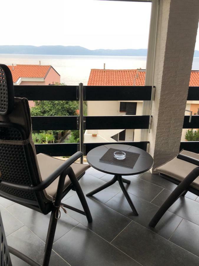 Residence4A-Appartamento Rosso Ravni Luaran gambar